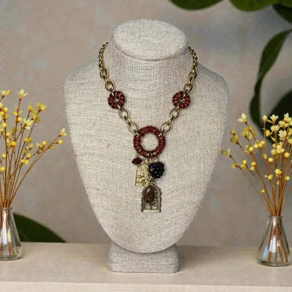 Elegant Gold and Rust Women's Necklace - Picture 1 of 5